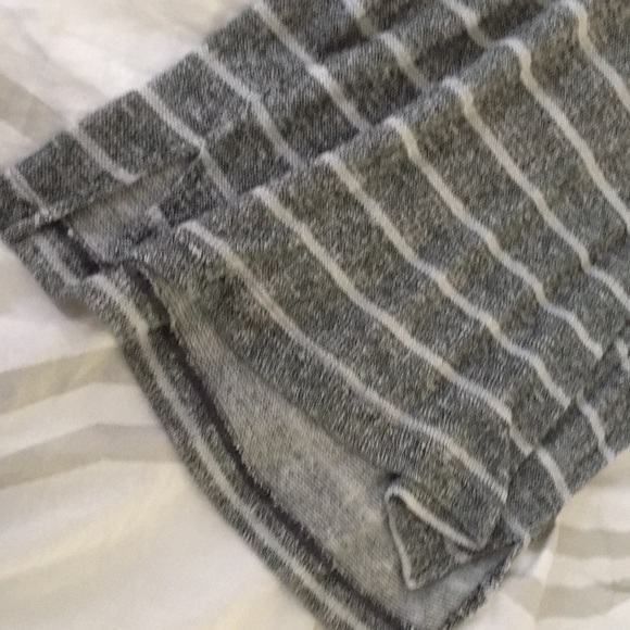 A pea in the pod L striped sweater - Picture 3 of 4